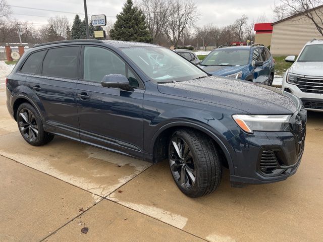 2026 Audi Q7 Premium Plus