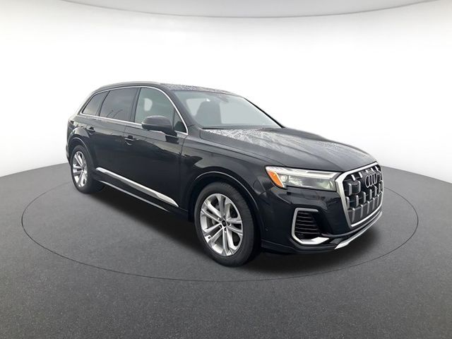 2026 Audi Q7 Premium Plus