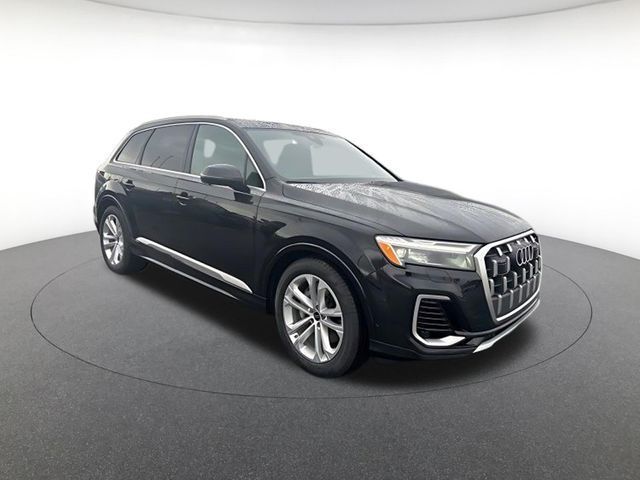 2026 Audi Q7 Premium Plus