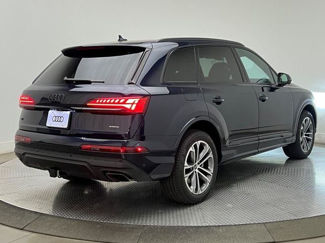2026 Audi Q7 Premium