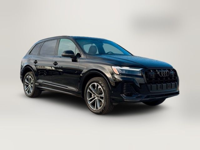 2026 Audi Q7 Premium