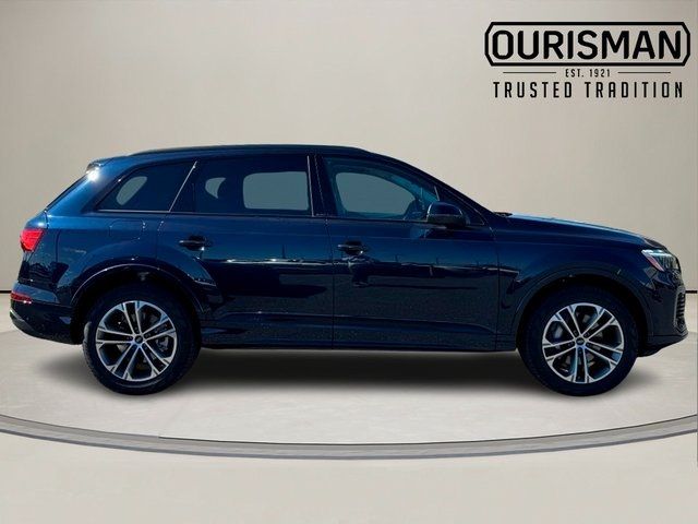 2026 Audi Q7 Premium