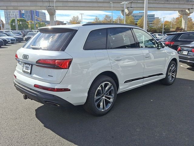 2026 Audi Q7 Premium