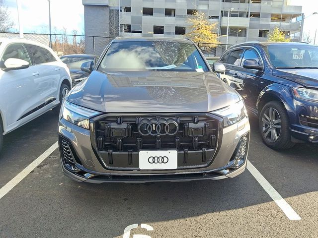 2026 Audi Q7 Premium Plus