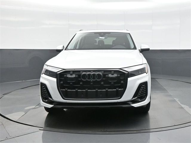 2026 Audi Q7 Premium Plus
