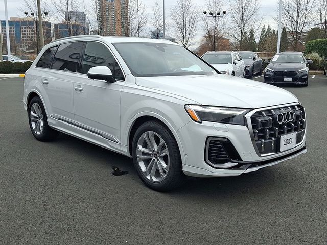 2026 Audi Q7 Premium Plus