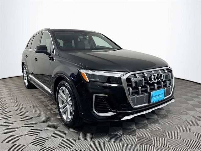 2026 Audi Q7 Premium Plus
