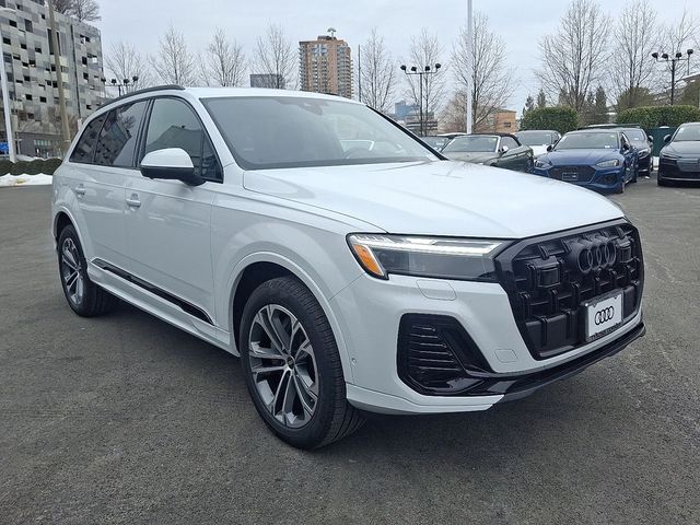 2026 Audi Q7 Premium