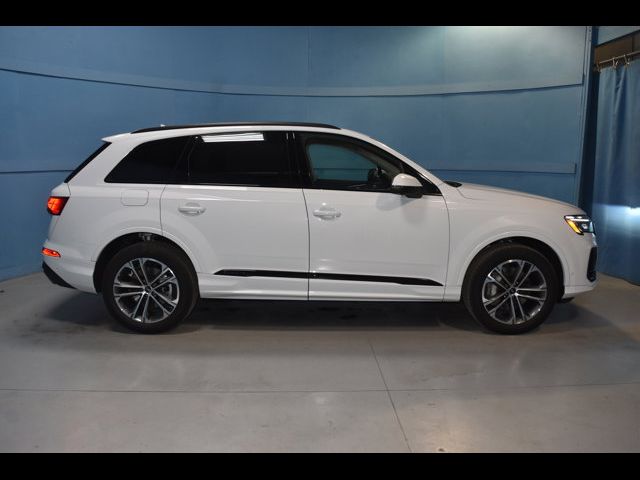 2026 Audi Q7 Premium