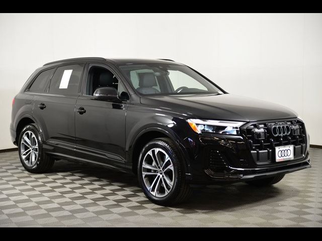 2026 Audi Q7 Premium