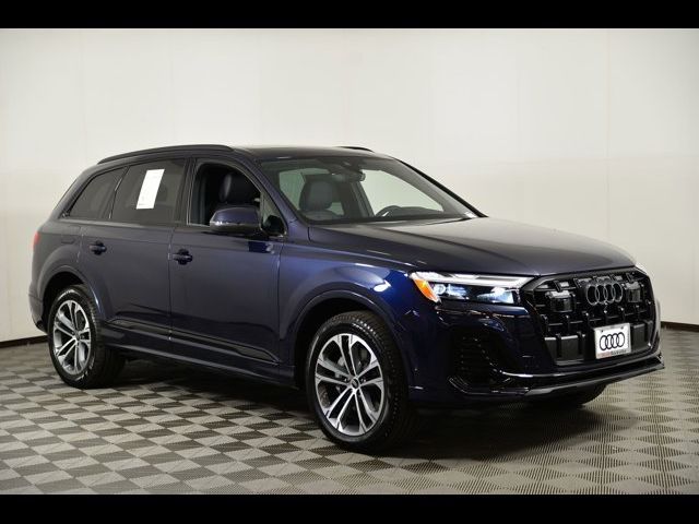 2026 Audi Q7 Premium