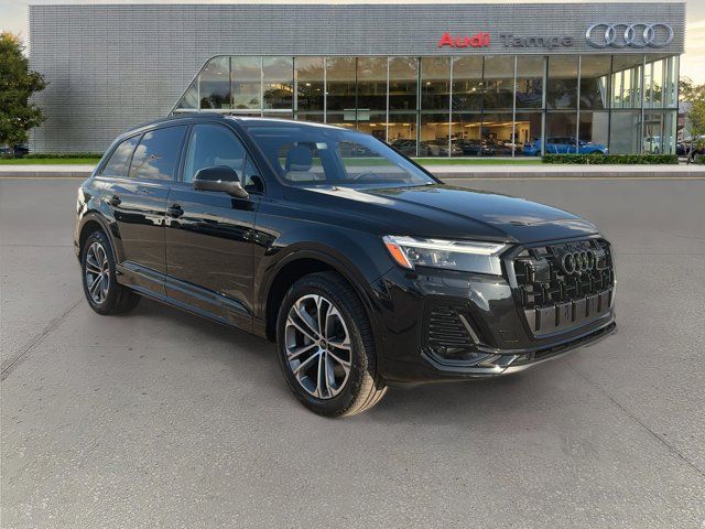 2026 Audi Q7 Premium