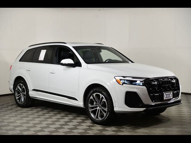 2026 Audi Q7 Premium