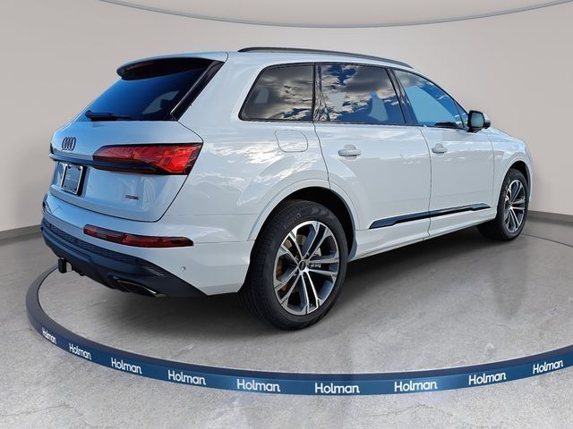 2026 Audi Q7 Premium