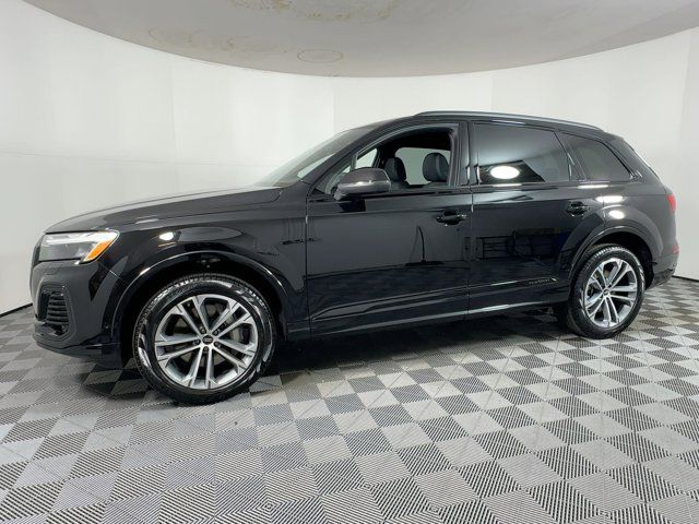 2026 Audi Q7 Premium