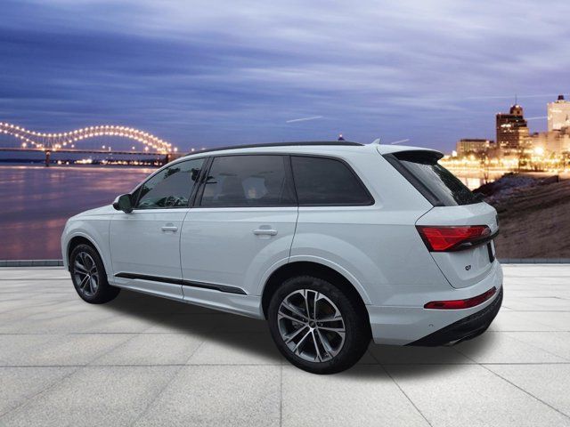 2026 Audi Q7 Premium
