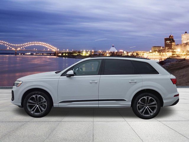 2026 Audi Q7 Premium