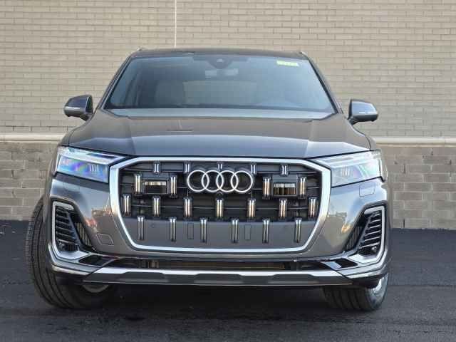 2026 Audi Q7 Premium Plus