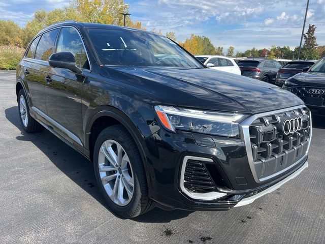 2026 Audi Q7 Premium Plus