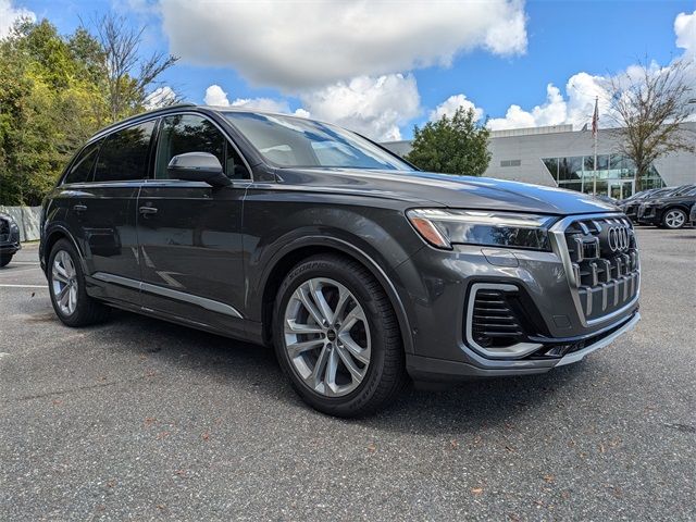 2026 Audi Q7 Premium Plus
