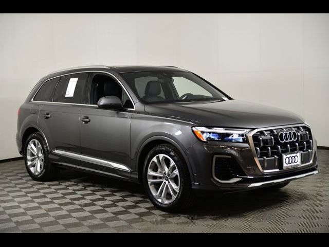 2026 Audi Q7 Premium Plus