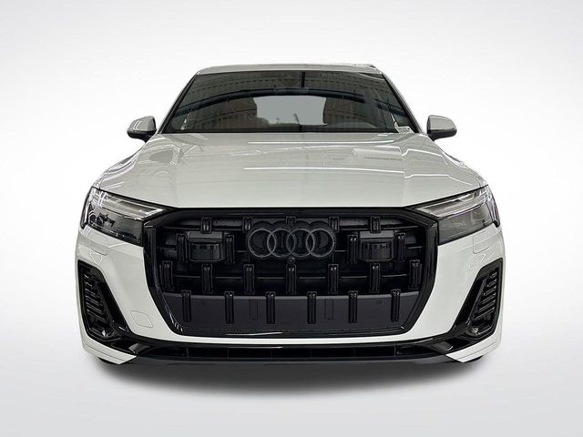 2026 Audi Q7 Premium Plus
