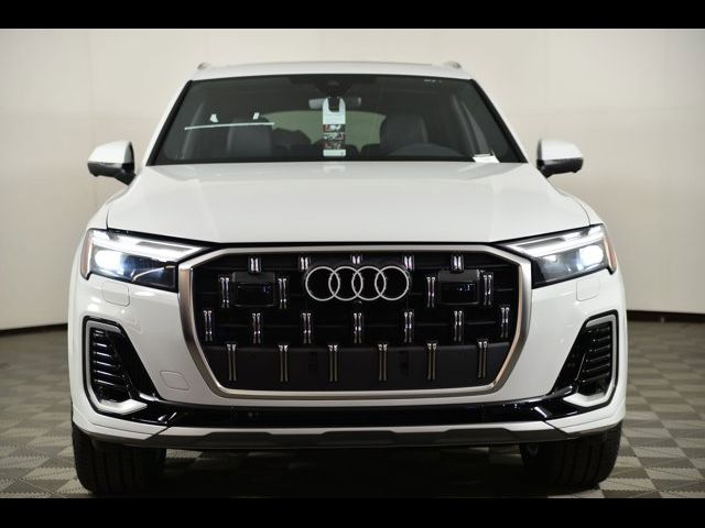 2026 Audi Q7 Premium Plus