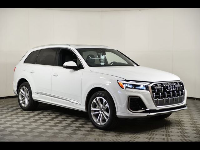 2026 Audi Q7 Premium Plus