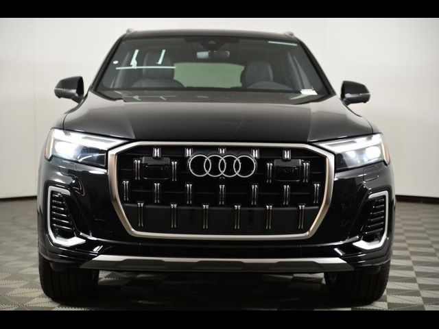 2026 Audi Q7 Premium Plus