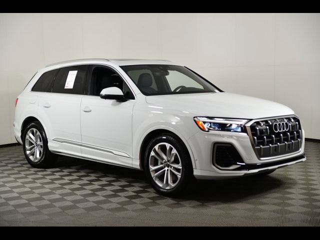 2026 Audi Q7 Premium Plus