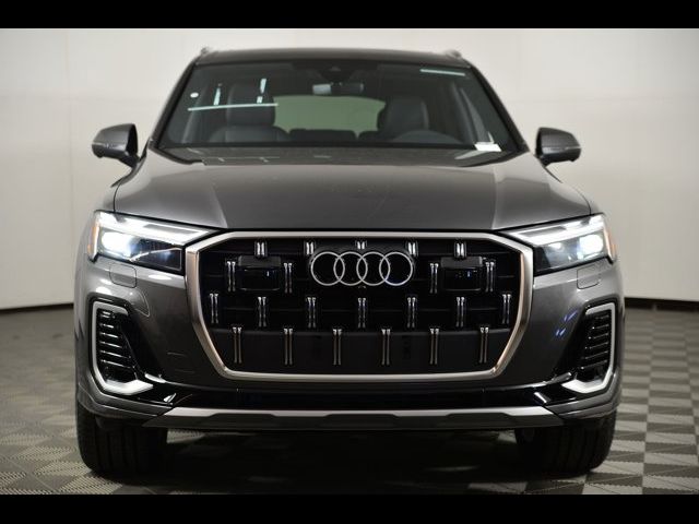 2026 Audi Q7 Premium Plus