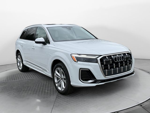 2026 Audi Q7 Premium Plus