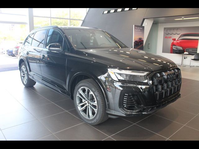 2026 Audi Q7 Premium
