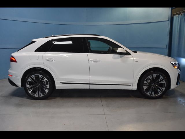 2026 Audi Q8 Prestige