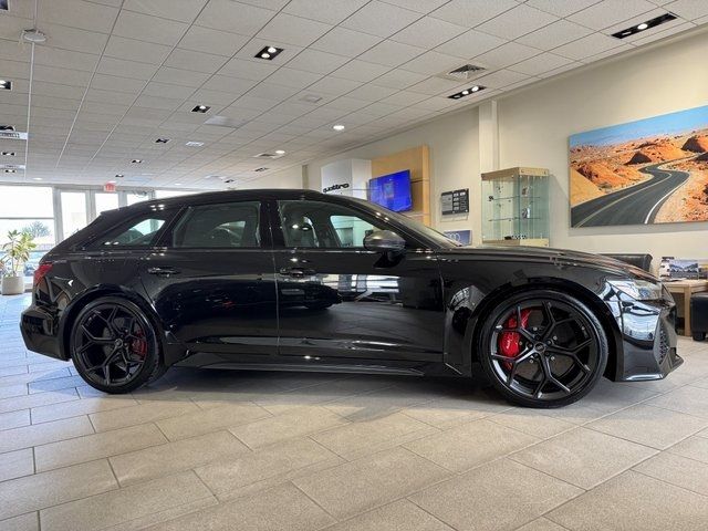 2026 Audi RS 6 Avant performance