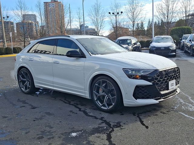 2026 Audi RS Q8 performance