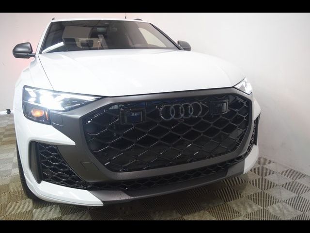 2026 Audi RS Q8 performance