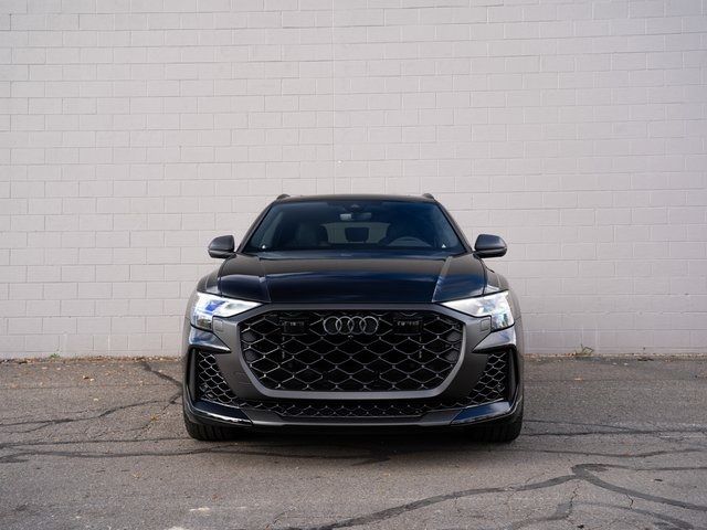 2026 Audi RS Q8 performance