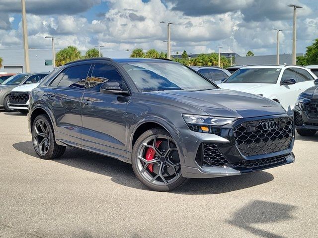 2026 Audi RS Q8 performance