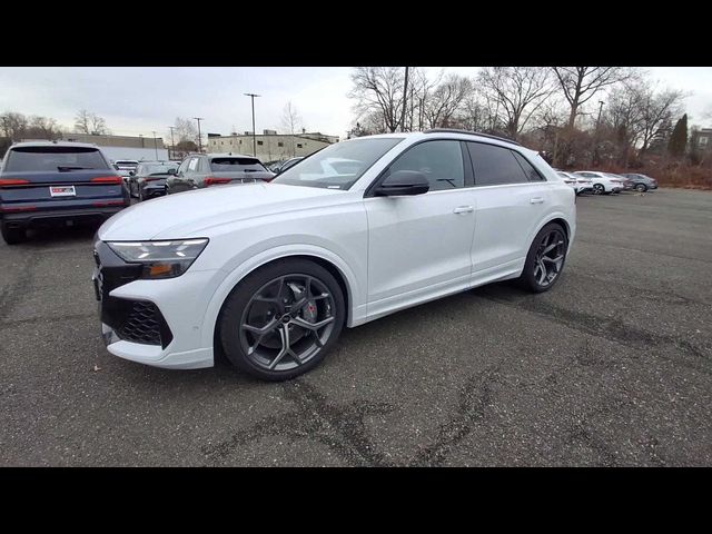 2026 Audi RS Q8 performance