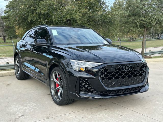 2026 Audi RS Q8 performance