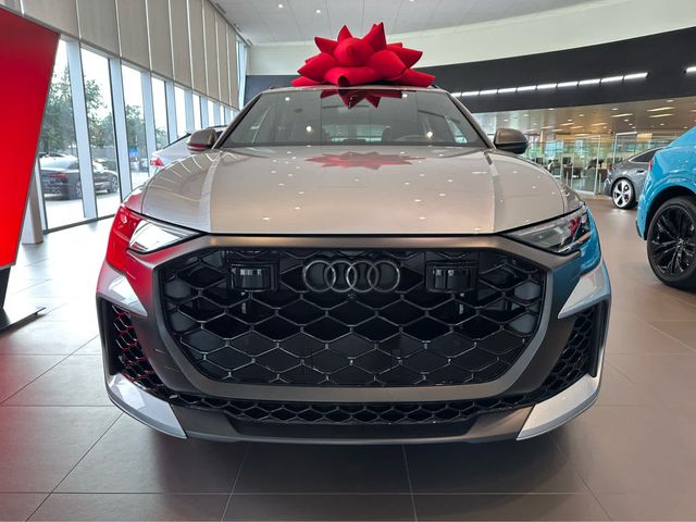 2026 Audi RS Q8 performance