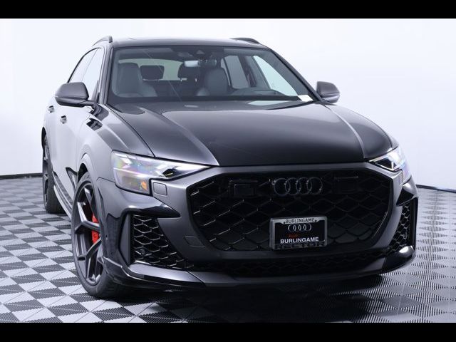2026 Audi RS Q8 performance