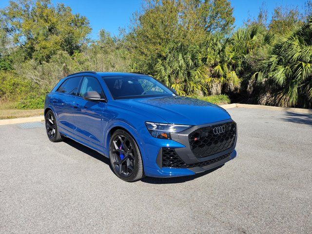 2026 Audi RS Q8 performance