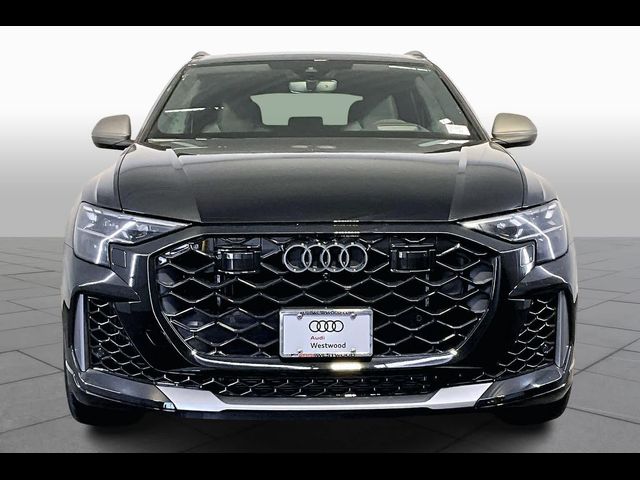 2026 Audi RS Q8 performance