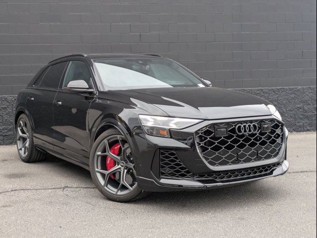 2026 Audi RS Q8 performance