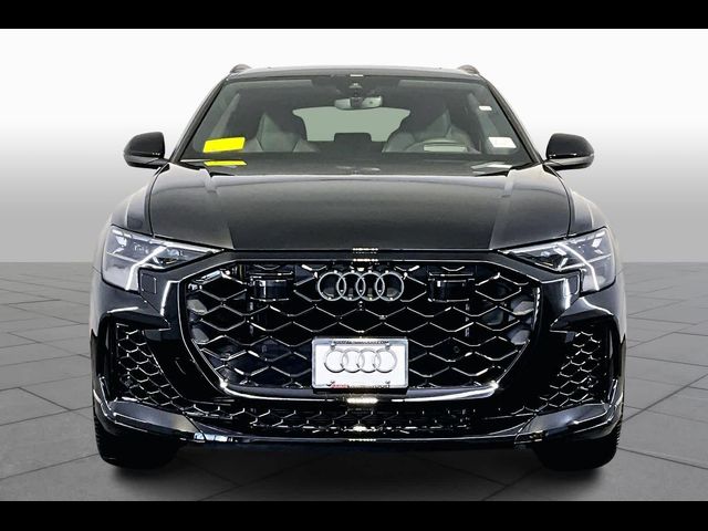 2026 Audi RS Q8 performance