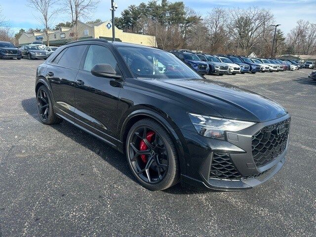 2026 Audi RS Q8 performance