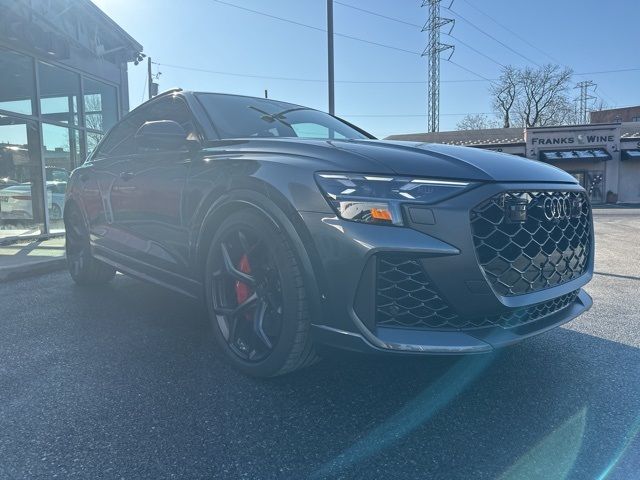 2026 Audi RS Q8 performance