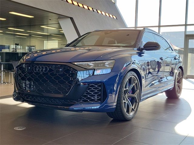 2026 Audi RS Q8 performance